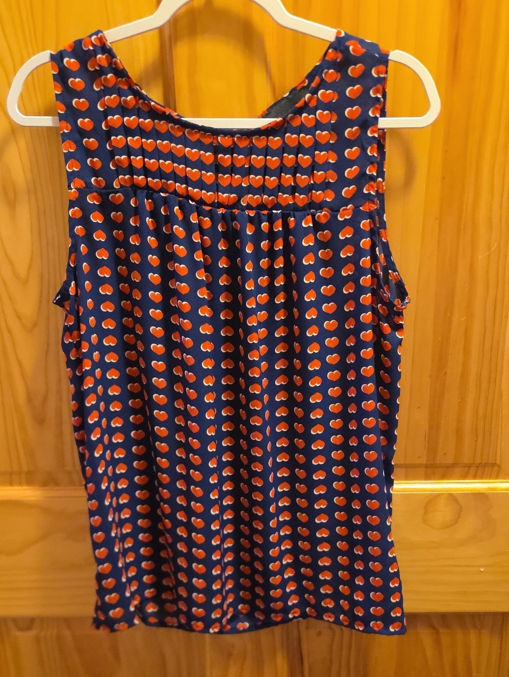 Cynthia ROWLEY Navy Sleeveless Blouse with Red Heart Pattern